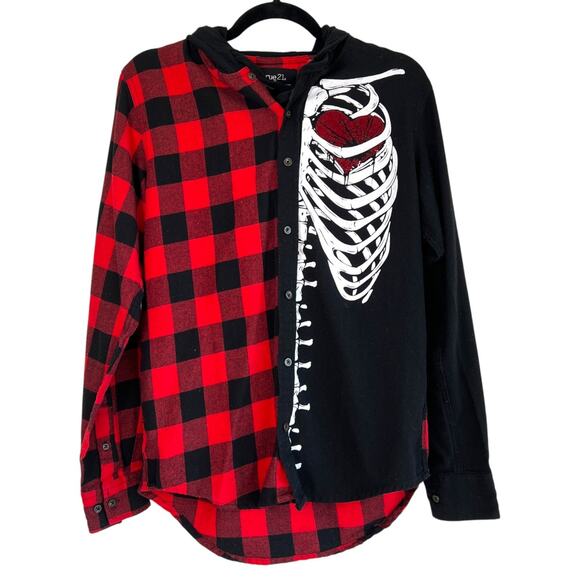 Rue 21 x Dark Sundaze Mens 2022 Halloween Flannel Hoodie Size Small Skeleton - Picture 1 of 5